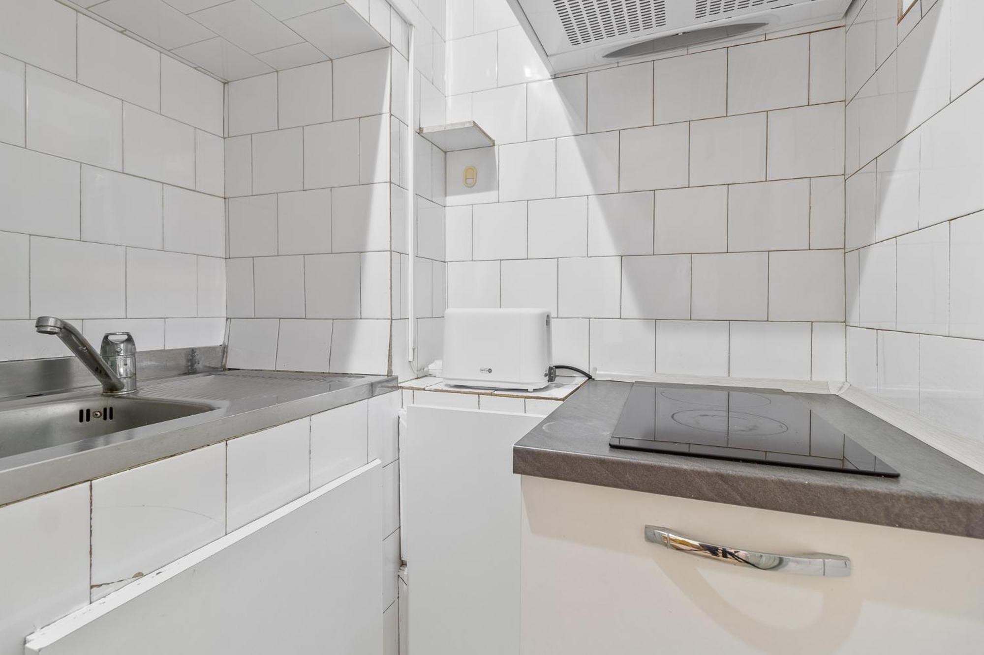 Apartament Helena Орадя Екстер'єр фото